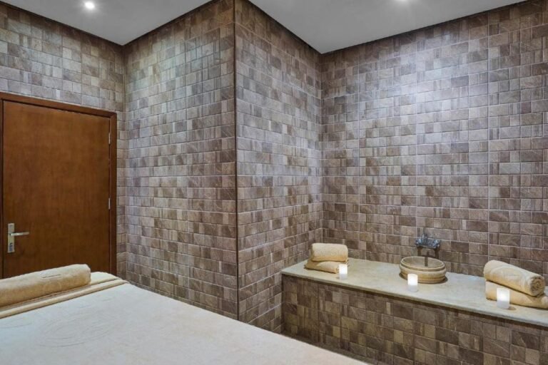 Renaissance Golden View 21