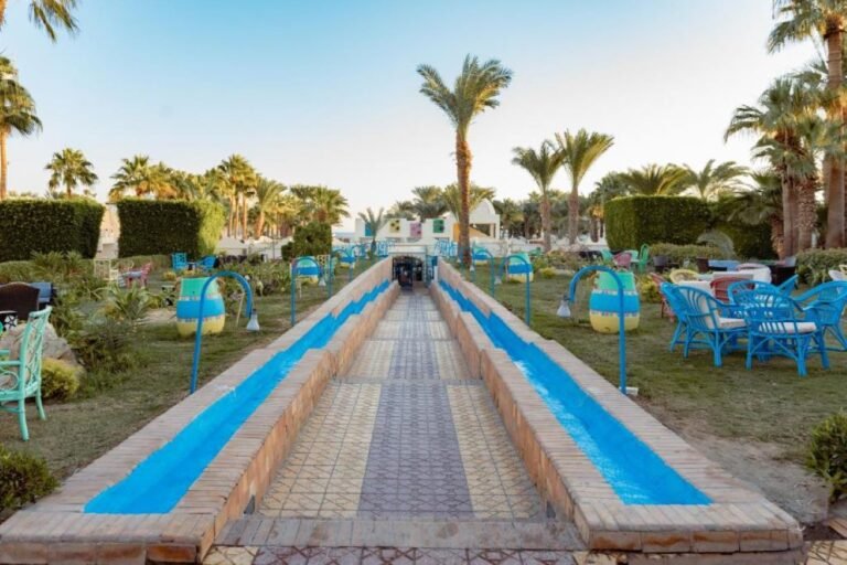 امباير بيتش 4