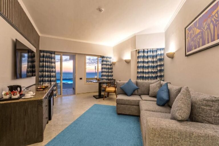 Invidia Coral Beach Tiran 12