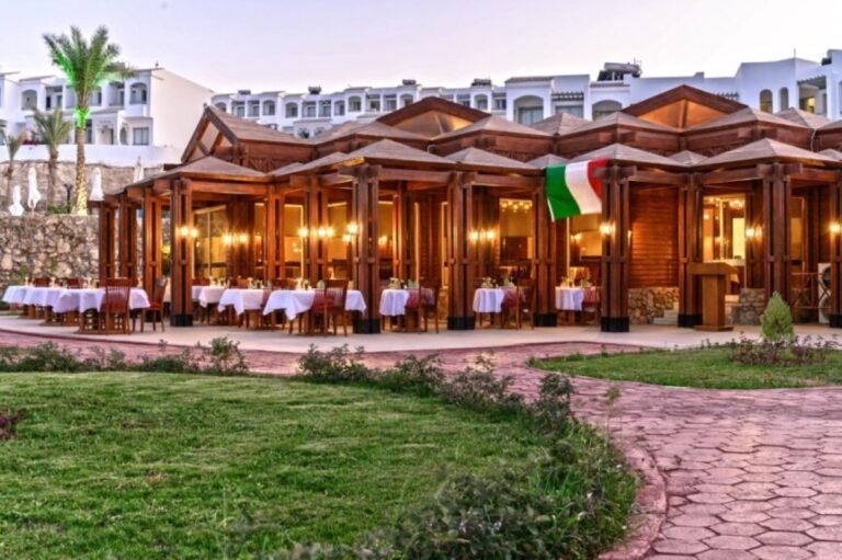 Invidia Coral Beach Tiran 15