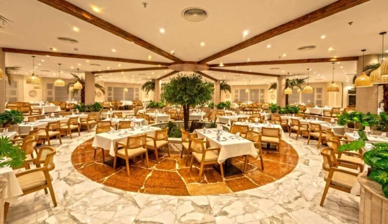 Invidia Coral Beach Tiran 17