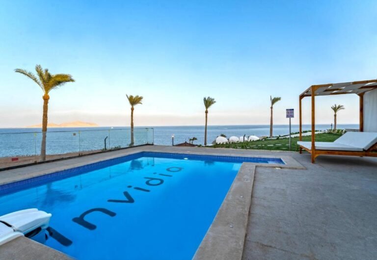 Invidia Coral Beach Tiran 2