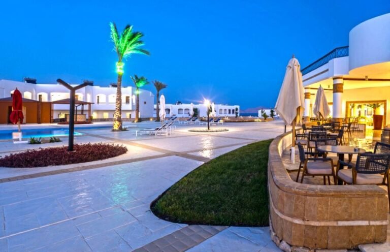 Invidia Coral Beach Tiran 20