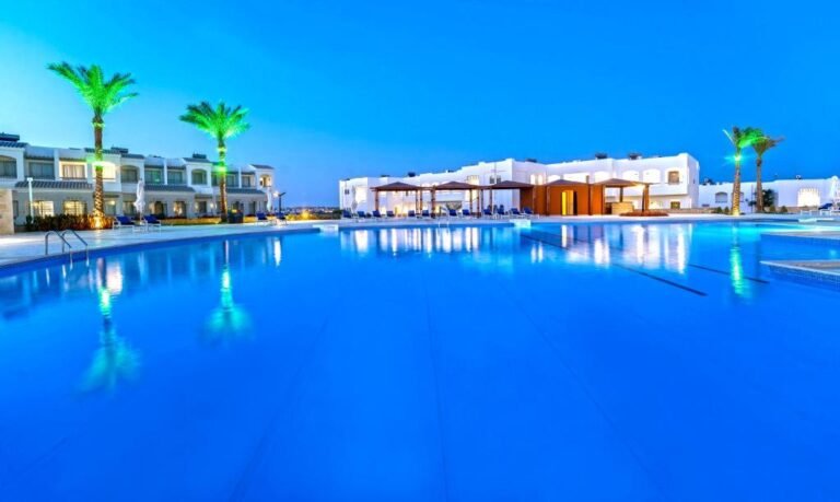 Invidia Coral Beach Tiran 3